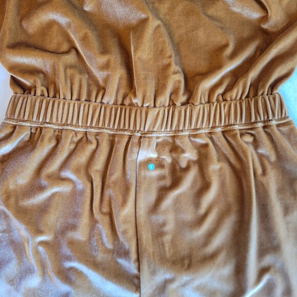 Velour Velvet Long Sleeve Zip-Up Wide Leg Onesie Jumpsuit W/ Pockets - Honey - Picture 12 of 12